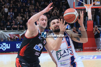 2023-05-24 - Nazzareno Italiano (Fortitudo Flats Service Bologna) thwarted by Guido Rosselli (Tramec Cento) during the italian basketball Lbn A2 series Game 4 of the playoff quarterfinals match Fortitudo Flats Service Bologna Vs. Benedetto XIV Tramec Cento - Bologna, Italy, May 24, 2023 at Paladozza sport palace - Photo: Michele Nucci - PLAYOFF - FORTITUDO BOLOGNA VS TRAMEC CENTO - ITALIAN SERIE A2 - BASKETBALL