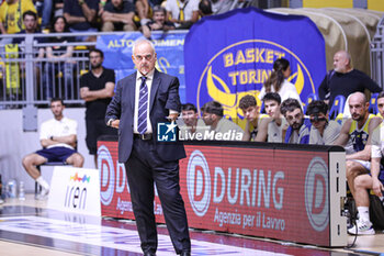 2023-10-01 - Franco Ciani (head coach Reale Mutua Basket Torino) - REALE MUTUA TORINO VS BENACQUISTA ASSICURAZIONI LATINA - ITALIAN SERIE A2 - BASKETBALL