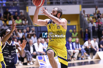 2023-10-15 - # 8 Matteo Schina (Reale Mutua Basket Torino) - REALE MUTUA BASKET TORINO VS GRUPPO MASCIO TREVIGLIO - ITALIAN SERIE A2 - BASKETBALL