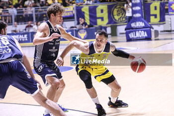 2023-10-15 - # 21 Nicolo De Vico (Reale Mutua Basket Torino) - REALE MUTUA BASKET TORINO VS GRUPPO MASCIO TREVIGLIO - ITALIAN SERIE A2 - BASKETBALL
