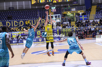 2023-12-06 - # 40 Simone Pepe (Reale Mutua Basket Torino) - REALE MUTA BASKET TORINO VS SEBASTIANI RIETI - ITALIAN SERIE A2 - BASKETBALL