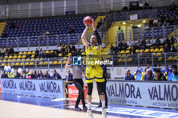 2023-12-06 - # 21 Nicolo De Vico (Reale Mutua Basket Torino) - REALE MUTA BASKET TORINO VS SEBASTIANI RIETI - ITALIAN SERIE A2 - BASKETBALL