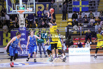 2023-12-10 - # 21 Nicolo De Vico (Reale Mutua Basket Torino) - REALE MUTUA TORINO VS MONCADA ENERGY AGRIGENTO - ITALIAN SERIE A2 - BASKETBALL