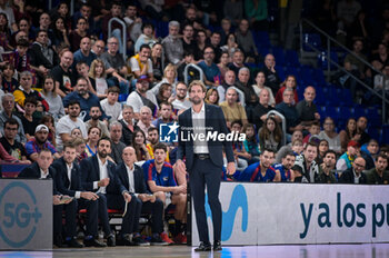 2023-11-12 - Head coach Roger Grimau (Barca Basket) during a Liga ENDESA match at Palau Blaugrana, in Barcelona, Spain on November 12, 2023. (Photo / Felipe Mondino) - BARÇA - LENOVO TENERIFE - SPANISH LIGA ENDESA ACB - BASKETBALL