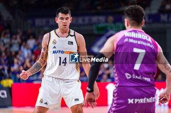 2023-11-26 - Gabriel Deck of Real Madrid seen in action during the ACB Spanish league match between Real Madrid and Morabanc Andorra at Wizink Center in Madrid, Spain. - REAL MADRID VS MORABANC ANDORRA - SPANISH LIGA ENDESA ACB - BASKETBALL