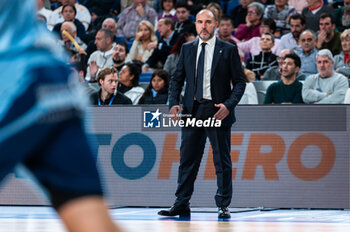 2023-12-03 - Chus Mateo of Real Madrid seen during the Liga Endesa Acb 23/24 basketball match between Real Madrid vs Rio Breogan at Wizink center in Madrid, Spain. - REAL MADRID VS BREOGAN - SPANISH LIGA ENDESA ACB - BASKETBALL