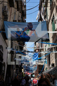 2023-04-29 - The city of Naples is preparing with continuous decorations for the Scudetto celebrations of the SSC Napoli football team, which could win tomorrow the Italian Serie A Championship. Naples, April, the 29th, 2023. ©Photo: Cinzia Camela. - NAPLES PREPARES THE CELEBRATIONS FOR THE VICTORY OF THE CHAMPIONSHIP - OTHER - SOCCER