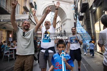 2023-06-04 - Napoli Supporters during Italian Serie A scudetto victory celebrations, Via Chiaia, Naples, Italy, June the 4th, 2023. ©Photo: Cinzia Camela. - SCUDETTO VICTORY CELEBRATIONS IN NAPLES - OTHER - SOCCER