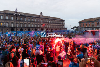 2023-06-04 - Napoli Supporters during Italian Serie A scudetto victory celebrations, Piazza Plebiscito, Naples, Italy, June the 4th, 2023. ©Photo: Cinzia Camela. - SCUDETTO VICTORY CELEBRATIONS IN NAPLES - OTHER - SOCCER