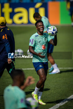 2023-06-14 - Vini Jr. during a Brazil Training at Ciutat Esportiva Dani Jarque, in Barcelona, Spain on June 14, 2023. (Photo / Felipe Mondino) - BRAZIL SOCCER TRAINING SESSION - OTHER - SOCCER