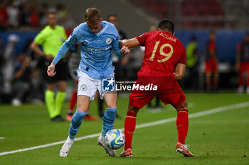 16/08/2023 - aManchester City’s Cole Palmer nd Sevilla FC’s Marcos Acuna during UEFA Super Cup 2023 final soccer match between Manchester City F.C. vs. Sevilla F.C. at the Stadio Georgios Karaiskakis-Piraeus in Athens, Greece, 16th of August 2023 - EUROPEAN SUPER CUP MANCHESTER CITY VS SEVILLE - SUPERCOPPA EUROPEA - CALCIO