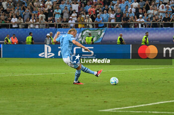16/08/2023 - Manchester City’s Erling Haaland during the penalties of UEFA Super Cup 2023 final soccer match between Manchester City F.C. vs. Sevilla F.C. at the Stadio Georgios Karaiskakis-Piraeus in Athens, Greece, 16th of August 2023 - EUROPEAN SUPER CUP MANCHESTER CITY VS SEVILLE - SUPERCOPPA EUROPEA - CALCIO