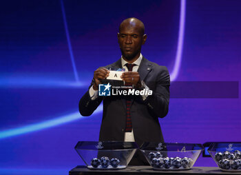 2023-08-31 - During the Uefa Champions League group draw,former football player Eric Abidal draws group A on 31 August 2023 at Grimaldi Forum, Monaco . Photo Nderim KACELI - EUROPEAN CLUB FOOTBALL KICK OFF CEREMONY - OTHER - SOCCER