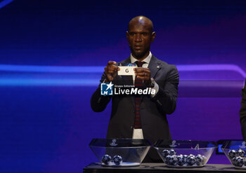 2023-08-31 - During the Uefa Champions League group draw,former football player Eric Abidal draws group G on 31 August 2023 at Grimaldi Forum, Monaco . Photo Nderim KACELI - EUROPEAN CLUB FOOTBALL KICK OFF CEREMONY - OTHER - SOCCER