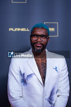2023-10-30 - Djibril Cisse during the red carpet ceremony of the Ballon d'Or (Golden Ball) France Football 2023 on October 30, 2023 at Theatre du Chatelet in Paris, France - FOOTBALL - BALLON D'OR 2023 - RED CARPET CEREMONY - OTHER - SOCCER