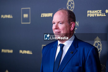 2023-10-30 - Prince Albert II of Monaco during the red carpet ceremony of the Ballon d'Or (Golden Ball) France Football 2023 on October 30, 2023 at Theatre du Chatelet in Paris, France - FOOTBALL - BALLON D'OR 2023 - RED CARPET CEREMONY - OTHER - SOCCER