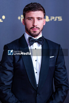 2023-10-30 - Ruben Dias during the red carpet ceremony of the Ballon d'Or (Golden Ball) France Football 2023 on October 30, 2023 at Theatre du Chatelet in Paris, France - FOOTBALL - BALLON D'OR 2023 - RED CARPET CEREMONY - OTHER - SOCCER