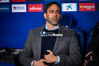 2023-11-26 - Head coach Fran Fernandez (AD Alcorcon) during a La Liga Hypermotion match between RCD Espanyol and AD Alcorcon at Stage Front Stadium, in Barcelona, ,Spain on November 26, 2023. (Photo / Felipe Mondino) - RCD ESPANYOL - AD ALCORCÓN - OTHER - SOCCER