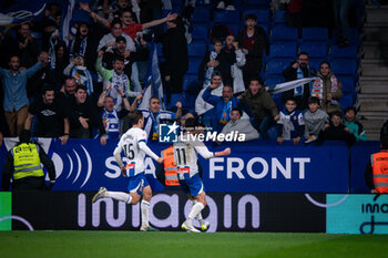 2023-11-26 - Pere Milla (RCD Espanyol) celebrates after scoring his team's goal with team mates during a La Liga Hypermotion match between RCD Espanyol and AD Alcorcon at Stage Front Stadium, in Barcelona, ,Spain on November 26, 2023. (Photo / Felipe Mondino) - RCD ESPANYOL - AD ALCORCÓN - OTHER - SOCCER