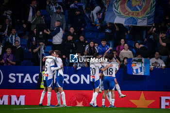 2023-11-26 - Pere Milla (RCD Espanyol) celebrates after scoring his team's goal with team mates during a La Liga Hypermotion match between RCD Espanyol and AD Alcorcon at Stage Front Stadium, in Barcelona, ,Spain on November 26, 2023. (Photo / Felipe Mondino) - RCD ESPANYOL - AD ALCORCÓN - OTHER - SOCCER