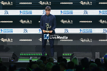 2023-12-04 - Giovanni Fabbian awarded during the Gran Gala del Calcio 2023 Oscar del Calcio Awards AIC at Superstudio Maxi, Milan, Italy on December 04, 2023 - GRAN GALA DEL CALCIO AIC - OTHER - SOCCER