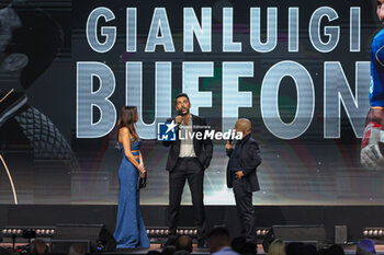 2023-12-04 - Gianluigi Buffon attends during the Gran Gala del Calcio 2023 Oscar del Calcio Awards AIC at Superstudio Maxi, Milan, Italy on December 05, 2023 - GRAN GALA DEL CALCIO AIC - OTHER - SOCCER