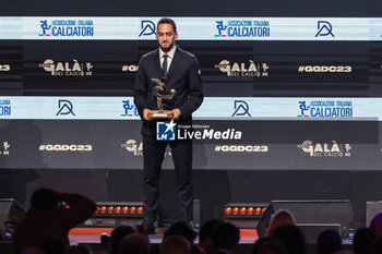 2023-12-04 - Hakan Calhanoglu awarded during the Gran Gala del Calcio 2023 Oscar del Calcio Awards AIC at Superstudio Maxi, Milan, Italy on December 05, 2023 - GRAN GALA DEL CALCIO AIC - OTHER - SOCCER