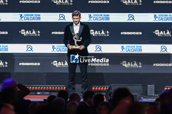 2023-12-04 - Khvicha Kvaratskhelia awarded during the Gran Gala del Calcio 2023 Oscar del Calcio Awards AIC at Superstudio Maxi, Milan, Italy on December 05, 2023 - GRAN GALA DEL CALCIO AIC - OTHER - SOCCER