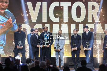 2023-12-04 - Victor Osihmen awarded during the Gran Gala del Calcio 2023 Oscar del Calcio Awards AIC at Superstudio Maxi, Milan, Italy on December 05, 2023 - GRAN GALA DEL CALCIO AIC - OTHER - SOCCER