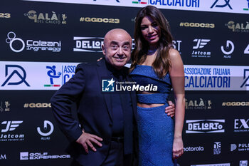 2023-12-04 - (R-L) Federica Masolin and Paolo Cevoli attend during the Gran Gala del Calcio 2023 Oscar del Calcio Awards AIC at Superstudio Maxi, Milan, Italy on December 04, 2023 - GRAN GALA DEL CALCIO AIC - OTHER - SOCCER