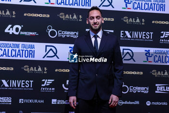2023-12-04 - Hakan Calhanoglu attends during the Gran Gala del Calcio 2023 Oscar del Calcio Awards AIC at Superstudio Maxi, Milan, Italy on December 04, 2023 - GRAN GALA DEL CALCIO AIC - OTHER - SOCCER