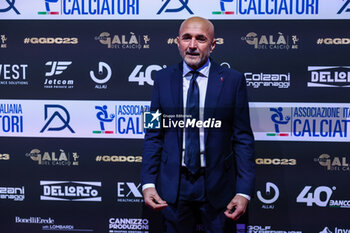 2023-12-04 - Luciano Spalletti Head Coach of Italy attends during the Gran Gala del Calcio 2023 Oscar del Calcio Awards AIC at Superstudio Maxi, Milan, Italy on December 04, 2023 - GRAN GALA DEL CALCIO AIC - OTHER - SOCCER