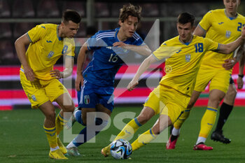 2023-03-27 - Edoardo Bove Italy carries the ball  - UNDER 21 - ITALY VS UKRAINE - FRIENDLY MATCH - SOCCER