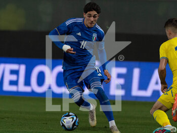 2023-03-27 - Matteo Cancellieri Italy carries the ball  - UNDER 21 - ITALY VS UKRAINE - FRIENDLY MATCH - SOCCER