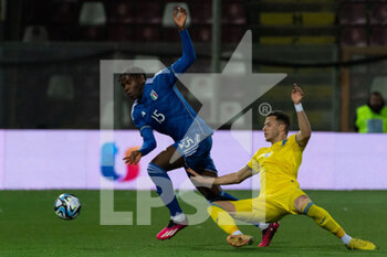 2023-03-27 - Celeb Okoli Italy carries the ball  - UNDER 21 - ITALY VS UKRAINE - FRIENDLY MATCH - SOCCER