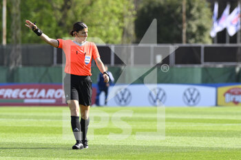 2023-04-11 - Referee Zoe Stavrou (CFA) during the International Friendly Match between Italy Women and Colombia Women at the Stadio Tre Fontane on 11th of April, 2023 in Rome, Italy. - ITALY WOMEN VS COLOMBIA - FRIENDLY MATCH - SOCCER