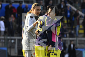2023-04-11 - Colombia  greets the fans during the International Friendly Match between Italy Women and Colombia Women at the Stadio Tre Fontane on 11th of April, 2023 in Rome, Italy. - ITALY WOMEN VS COLOMBIA - FRIENDLY MATCH - SOCCER