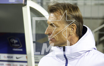 2023-04-07 - Coach of France Herve Renard during the Women's Friendly football match between France and Colombia on April 7, 2023 at Stade Gabriel-Montpied in Clermont-Ferrand, France - FOOTBALL - WOMEN'S FRIENDLY GAME - FRANCE V COLOMBIA - FRIENDLY MATCH - SOCCER