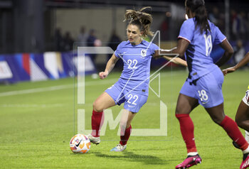2023-04-07 - Eve Perisset of France during the Women's Friendly football match between France and Colombia on April 7, 2023 at Stade Gabriel-Montpied in Clermont-Ferrand, France - FOOTBALL - WOMEN'S FRIENDLY GAME - FRANCE V COLOMBIA - FRIENDLY MATCH - SOCCER