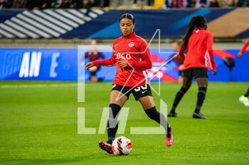 2023-04-11 - Marie Yasmine Alidou of Canada warms up ahead of the Women's Friendly football match between France and Canada on April 11, 2023 at Marie-Marvingt stadium in Le Mans, France - FOOTBALL - WOMEN'S FRIENDLY GAME - FRANCE V CANADA - FRIENDLY MATCH - SOCCER