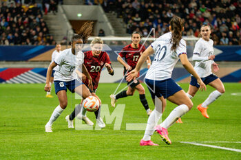 2023-04-11 - Laurina Fazer of France and Cloe Lacasse of Canada fight for the ball during the Women's Friendly football match between France and Canada on April 11, 2023 at Marie-Marvingt stadium in Le Mans, France - FOOTBALL - WOMEN'S FRIENDLY GAME - FRANCE V CANADA - FRIENDLY MATCH - SOCCER