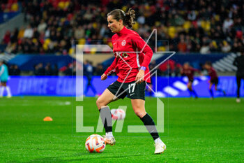 2023-04-11 - Jessie Fleming of Canada warms up ahead of the Women's Friendly football match between France and Canada on April 11, 2023 at Marie-Marvingt stadium in Le Mans, France - FOOTBALL - WOMEN'S FRIENDLY GAME - FRANCE V CANADA - FRIENDLY MATCH - SOCCER