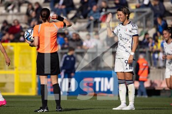 2023-04-11 - Valentina Giacinti of Italy women talking with the referee during the International friendly match between Italy women and Colombia women at Stadio Tre Fontane on April 11, 2023 in Rome, Italy. ©Photo: Cinzia Camela. - ITALY WOMEN VS COLOMBIA - FRIENDLY MATCH - SOCCER