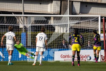 2023-04-11 - Catalina Usme scores the penalty for the 1-1 of Colombia women during the International friendly match between Italy women and Colombia women at Stadio Tre Fontane on April 11, 2023 in Rome, Italy. ©Photo: Cinzia Camela. - ITALY WOMEN VS COLOMBIA - FRIENDLY MATCH - SOCCER