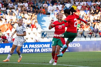 2023-07-01 - Chiara Beccari of Italy and Yasmin Mrabet, Zineb Redouani of Morocco in action at the Women´s International Friendly match between Italy and Morocco at Stadio Paolo Mazza on July 01, 2023 in Ferrara, Italy. ©Photo: Cinzia Camela. - ITALY WOMEN VS MOROCCO - FRIENDLY MATCH - SOCCER