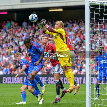 2023-07-19 - Olympique Lyonnais goalkeeper Anthony Lopes punches clear during the pre-season friendly football match between Manchester United and Olympique Lyonnais (Lyon) on 19 July 2023 at the Scottish Gas Murrayfield Stadium in Edinburgh, Scotland - FOOTBALL - FRIENDLY GAME - MANCHESTER UNITED V LYON - FRIENDLY MATCH - SOCCER