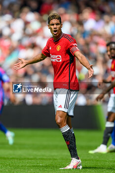 2023-07-19 - Raphael Varane of Manchester United during the pre-season friendly football match between Manchester United and Olympique Lyonnais (Lyon) on 19 July 2023 at the Scottish Gas Murrayfield Stadium in Edinburgh, Scotland - FOOTBALL - FRIENDLY GAME - MANCHESTER UNITED V LYON - FRIENDLY MATCH - SOCCER