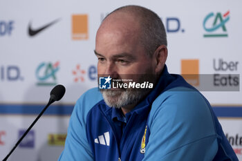 2023-10-17 - Coach of Scotland Steve Clarke during the post-match press conference following the International Friendly football match between France and Scotland on October 17, 2023 at Stade Pierre Mauroy in Villeneuve-d'Ascq near Lille, France - FOOTBALL - FRIENDLY GAME - FRANCE V SCOTLAND - FRIENDLY MATCH - SOCCER