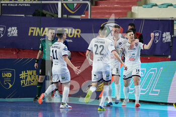 2023-03-25 - Team Eboli celebrates after scoring a goal during the Italian Cup Semifinal Futsal match between Feldi Eboli vs Real San Giuseppe on March 25, 2023 at the Palavesuvio in Naples, Italy - ITALIAN CUP SEMIFINAL - FELDI EBOLI VS REAL SAN GIUSEPPE - CALCIO A 5 - SOCCER