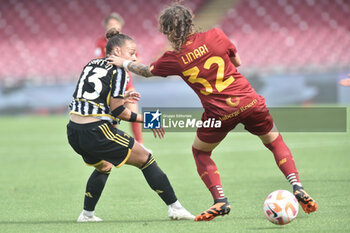 2023-06-04 - Elena Linari of AS Roma competes for the ball with Lisa Boattin of Juventus FC during the Italian Cup Final between AS Roma vs Juventus FC at Arechi Stadium - FINAL - JUVENTUS FC VS AS ROMA - WOMEN ITALIAN CUP - SOCCER